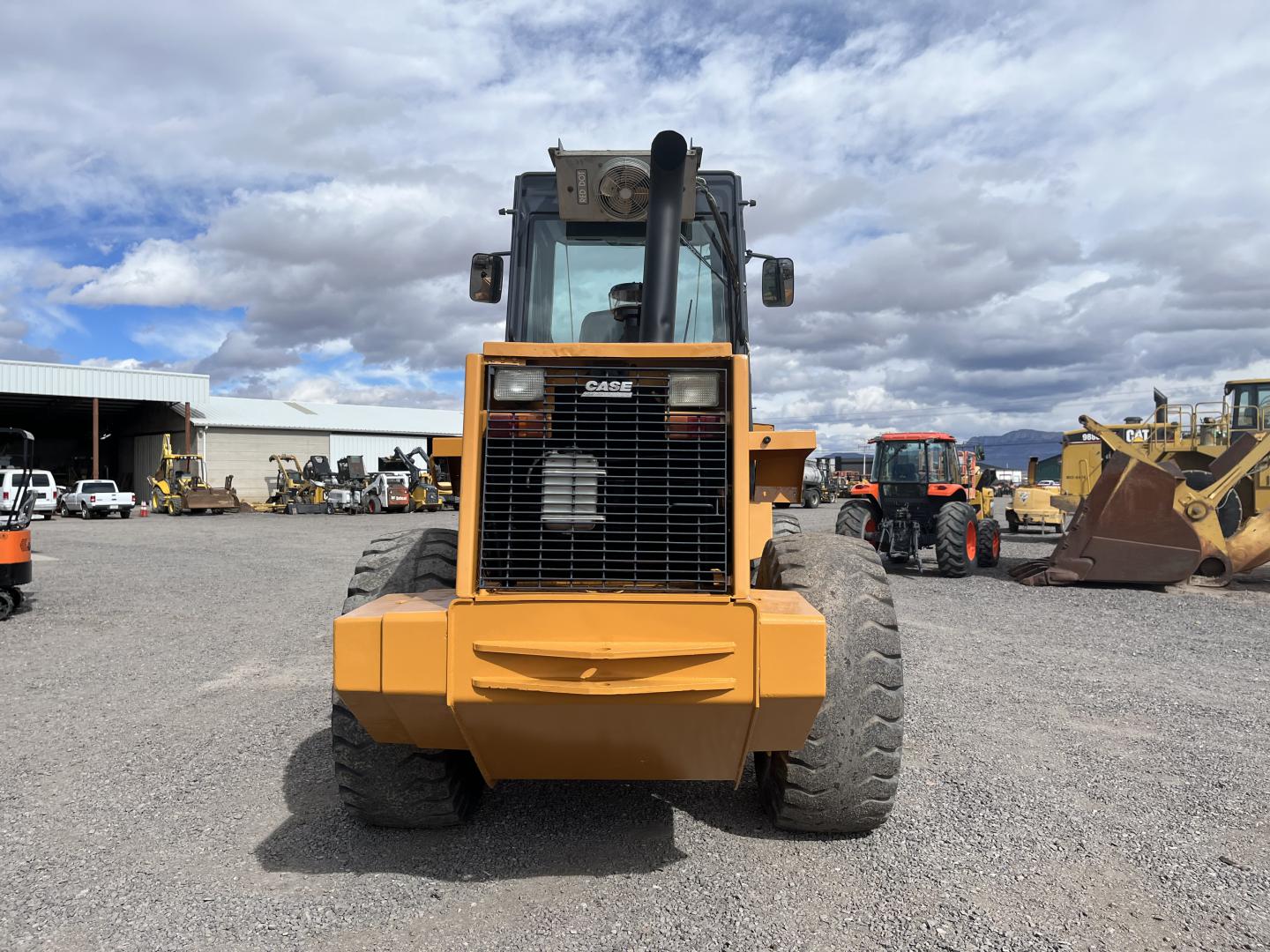 ./imagenes/INVOICE/2019/16742/CARGADOR FRONTAL CASE 621B (4).JPG